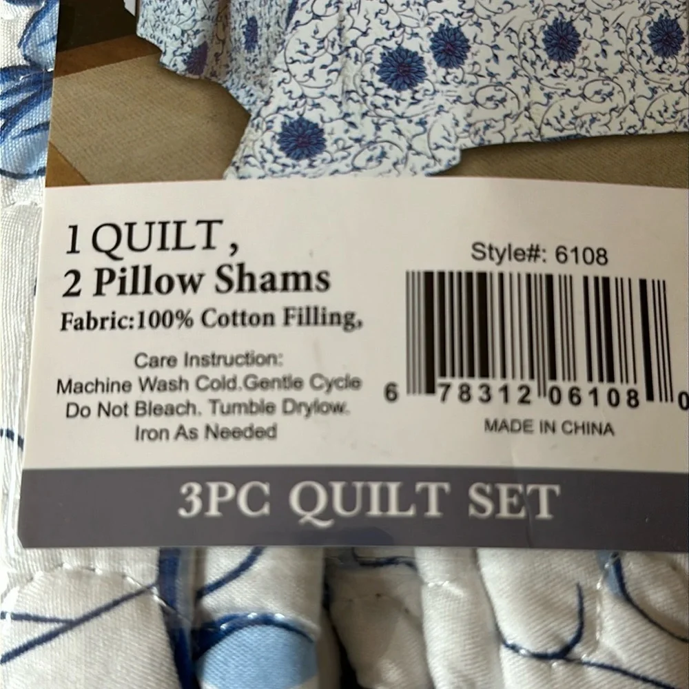 Hotel at home King 3pc Quilt set Blue floral print